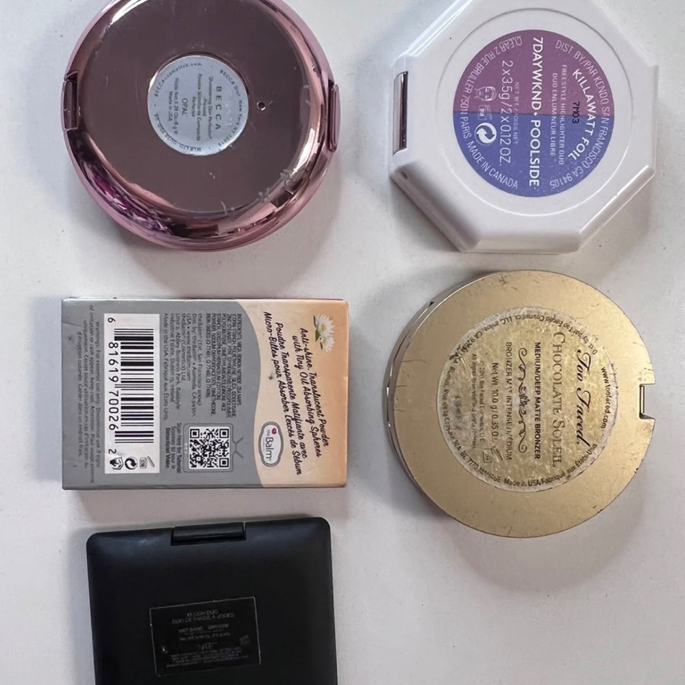 Makeup bundle - Picture 3 of 3